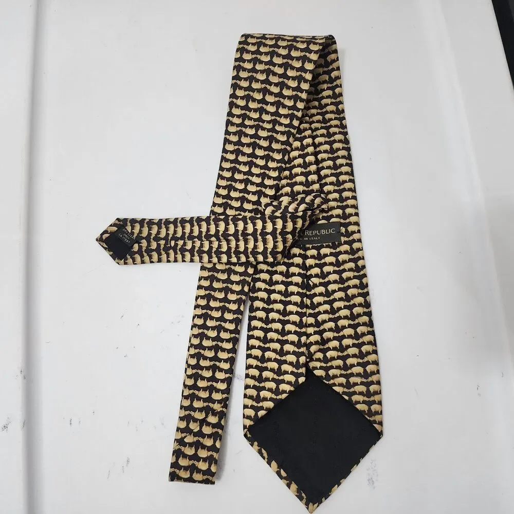 Vintage Banana Republic Silk Classic Neck Tie Italy Black Gold Hippo Novelty 56